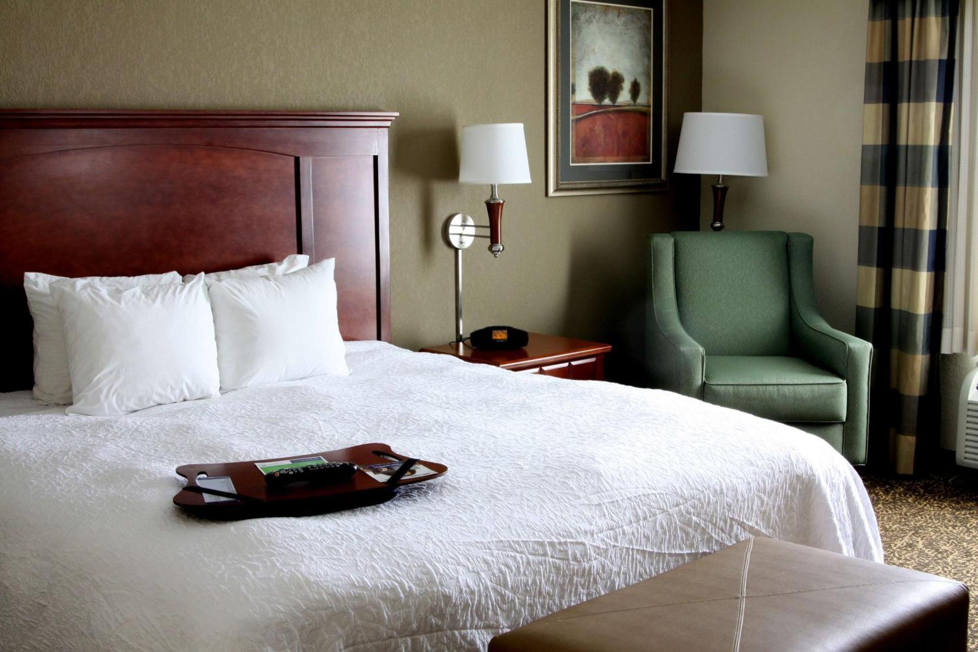 Hampton Inn & Suites Падака Экстерьер фото