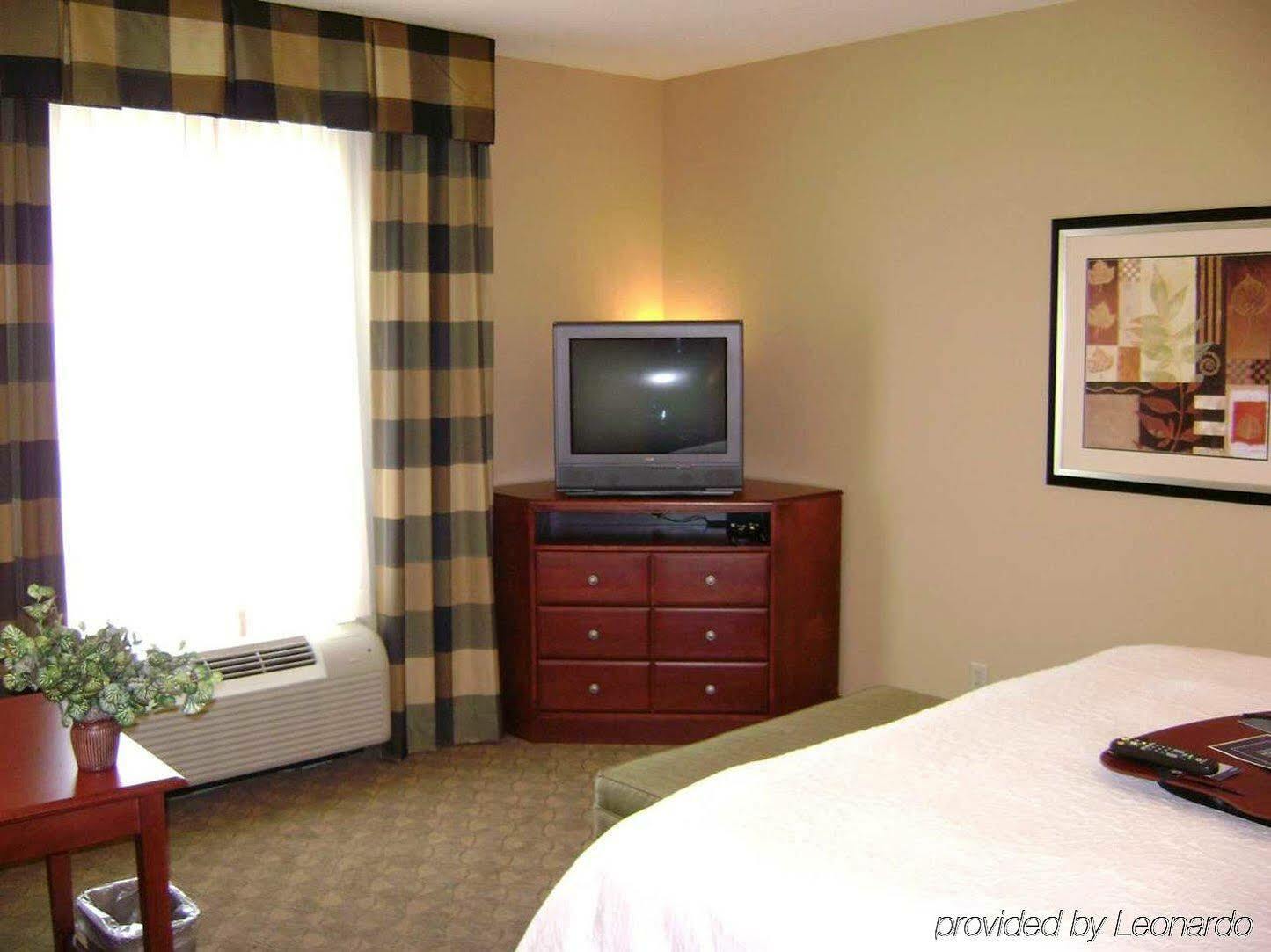 Hampton Inn & Suites Падака Экстерьер фото
